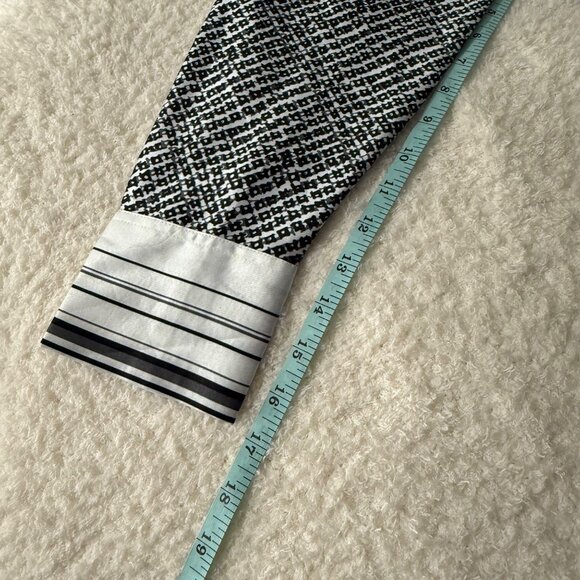 Insight Womens Blouse Tetris Dot Print Long Sleeve Size 6 Black & White - Picture 9 of 11